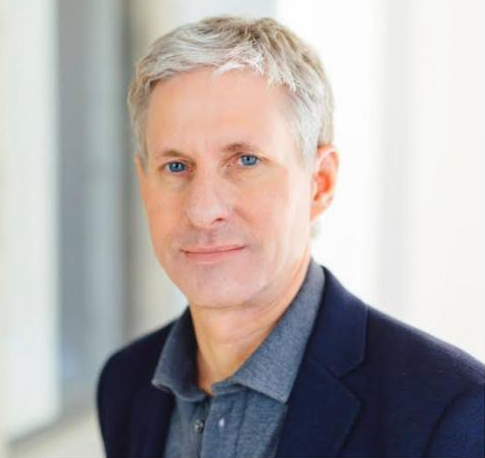 Chris Larsen