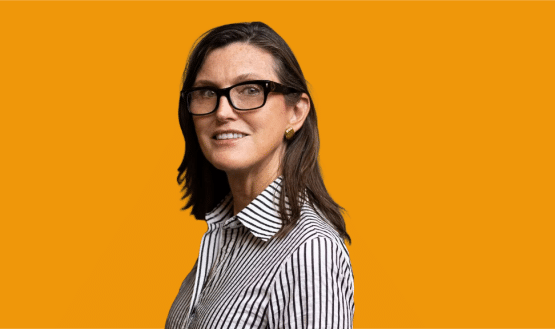 Catherine Wood, famously known as Cathie Wood, is a wealthy American investor and thought leader. She is the founder, chief investment officer, and chief executive officer of ARK Invest, a pioneering investment management company. In 2025, Cathie Wood’s net worth is estimated at $250 million.
